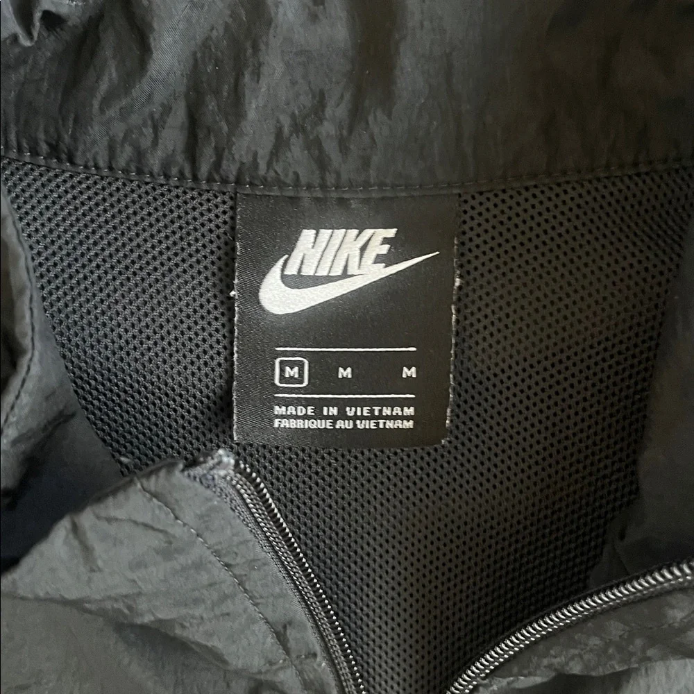 Nike Half-Zip Pullover Jacket Medium Black White Gray Windbreaker Synch Waist - Picture 4 of 16
